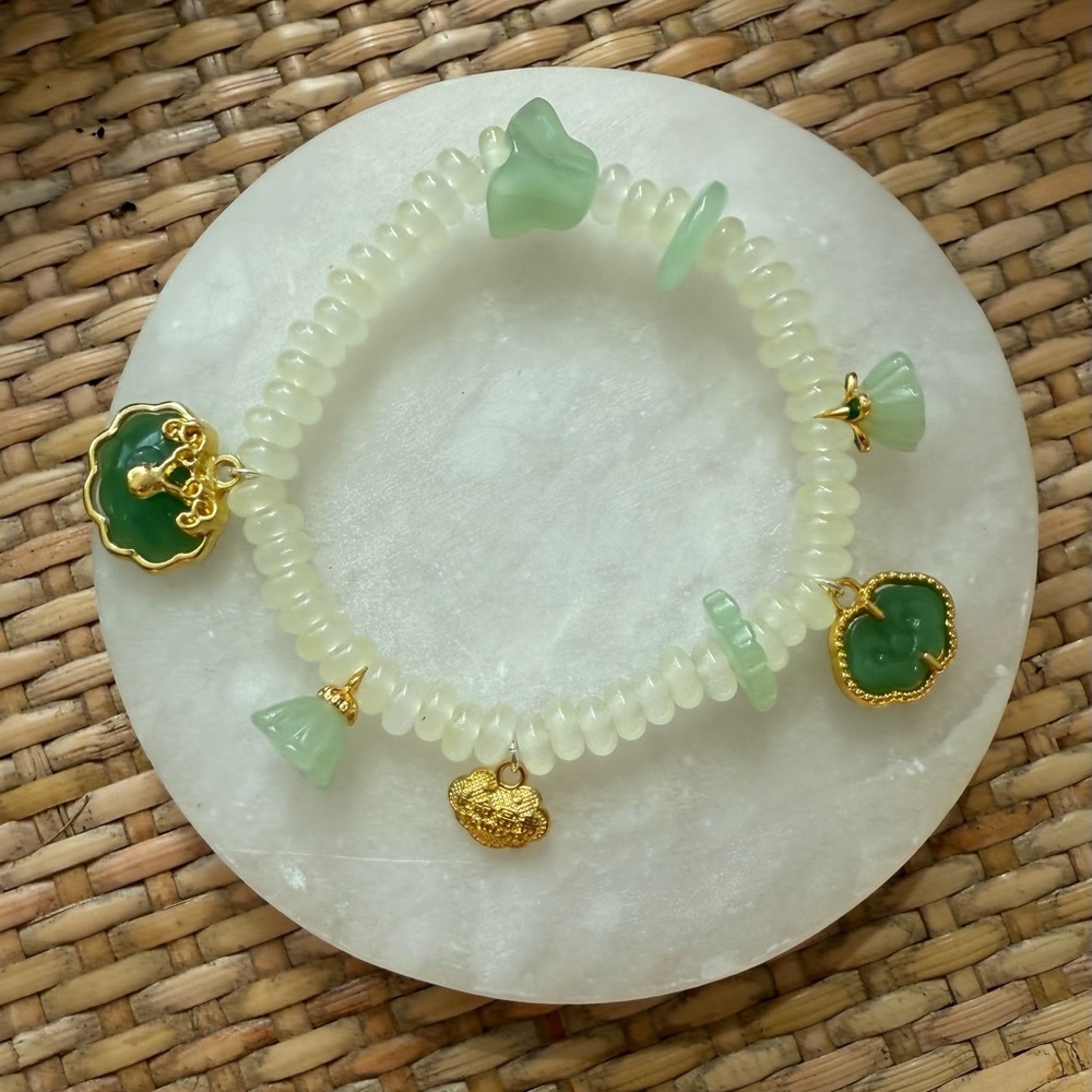 Green and Gold Asian Charm Bracelet